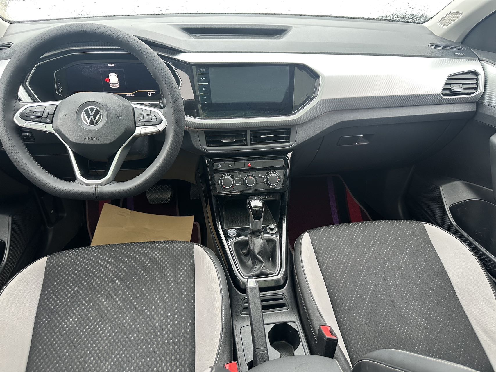 Volkswagen Tacqua 2021 car image #2