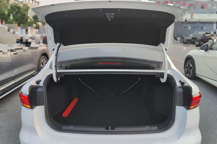 GEELY Emgrand 2025 #21 GEELY Emgrand 2025 immagine di auto #21