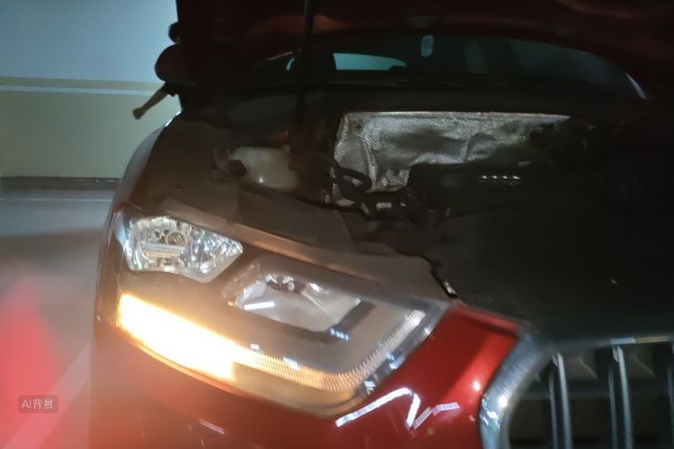 Audi Q3 2015 car image #8