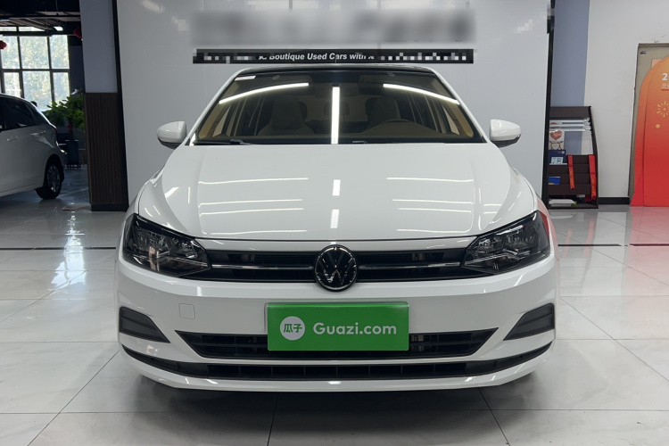 Volkswagen Polo 2022 car image #3