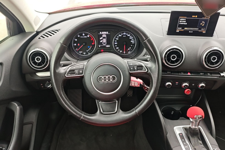 Audi A3 2016 car image #11