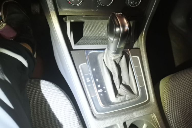 Volkswagen Golf 2019 #14 Volkswagen Golf 2019 car image #14