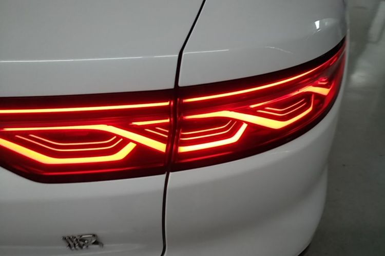 BYD Han 2022 #8 BYD Han 2022 car image #8