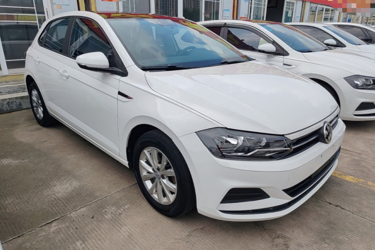 Volkswagen Polo 2020 car image #4