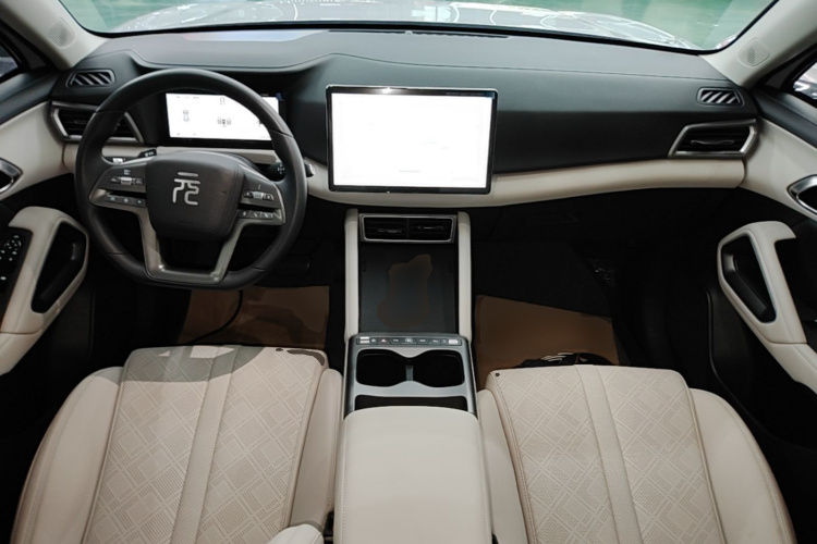 BYD YuanUP 2025 #11 BYD YuanUP 2025 car image #11