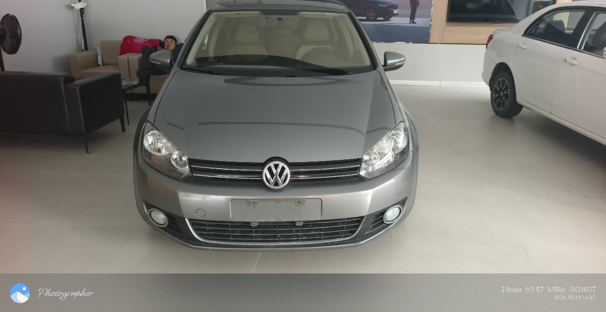 Volkswagen Golf 2011 imagem de carro #2