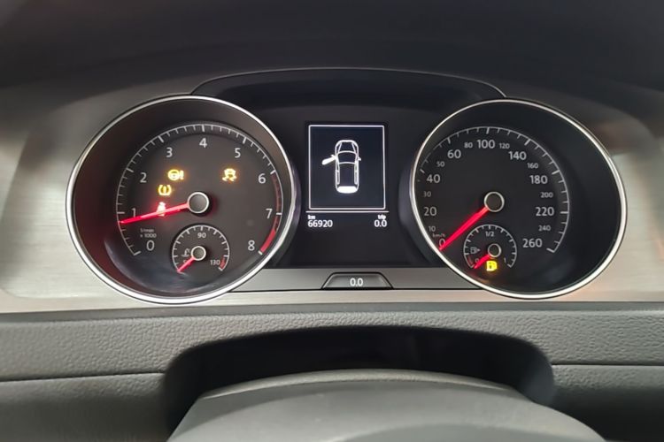 Volkswagen Golf 2016 car image #12