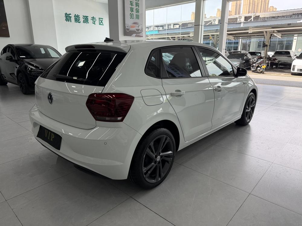 Volkswagen Polo 2023 car image #6