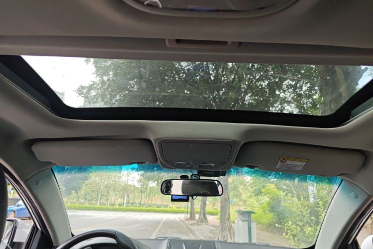 GEELY Emgrand 2016 car image #20