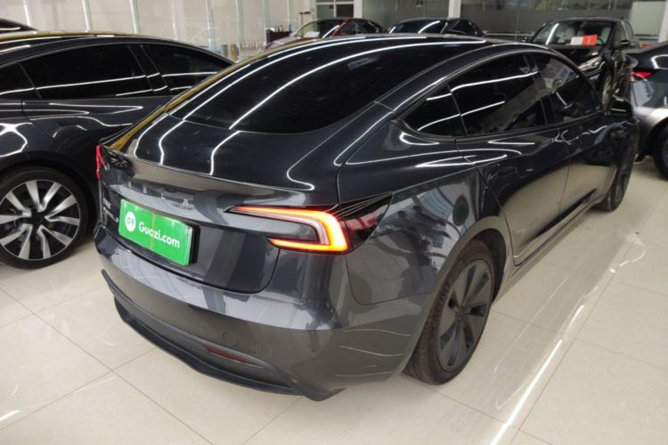 Tesla Model 3 2024 car image #7