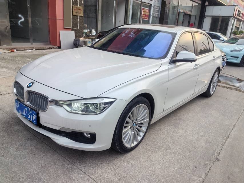 BMW 3 Series 2018 car image 