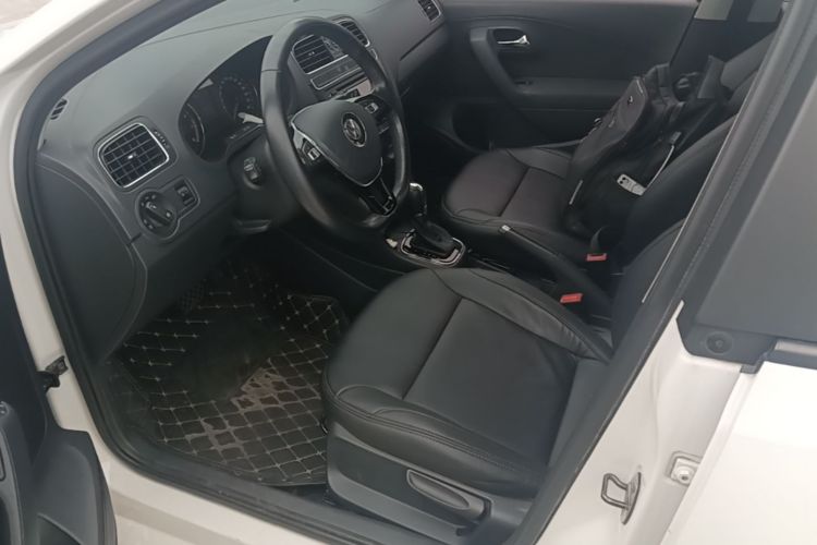 Volkswagen Polo 2017 #16 Volkswagen Polo 2017 car image #16
