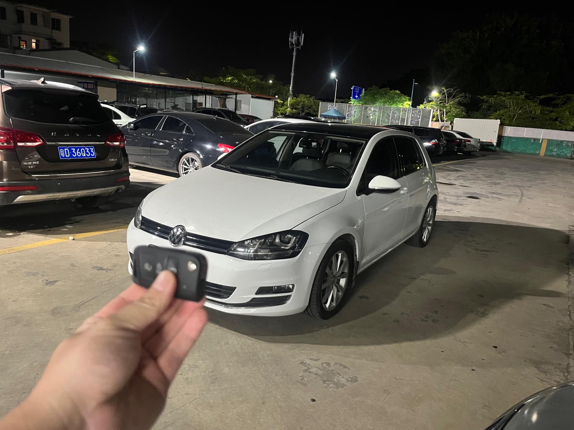 Volkswagen Golf 2015 Volkswagen Golf 2015 car image
