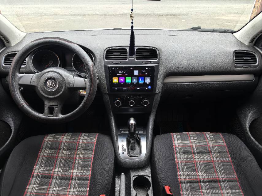 Volkswagen Golf 2013 car image #8