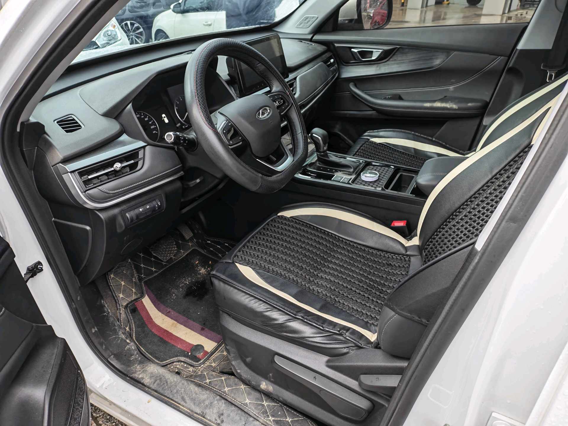 Chery Tiggo 5x 2025 immagine di auto #2