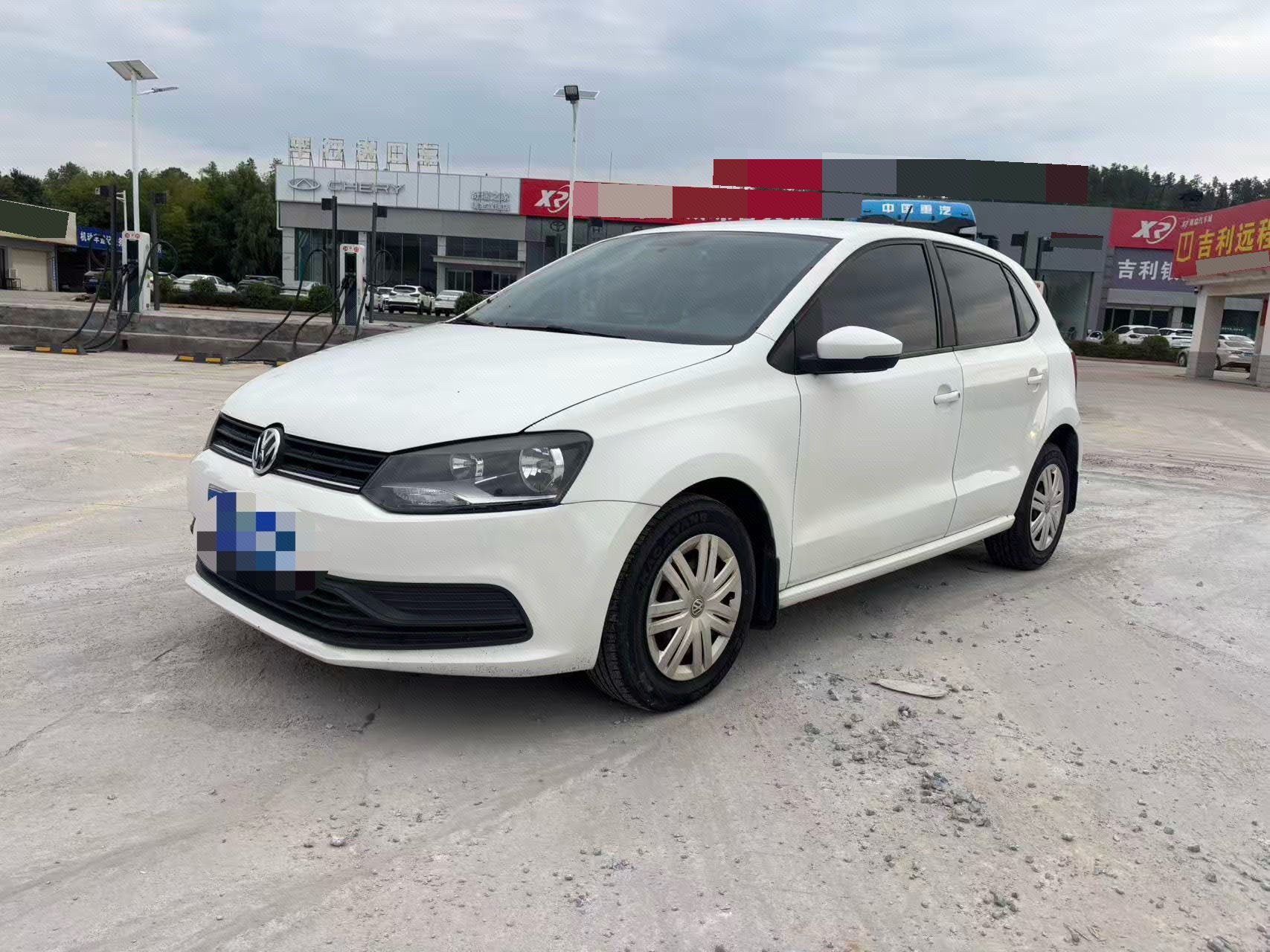 Volkswagen Polo 2019 car image 