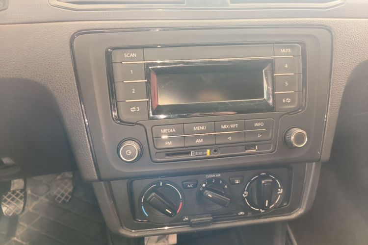Volkswagen Santana 2018 #13 Volkswagen Santana 2018 car image #13