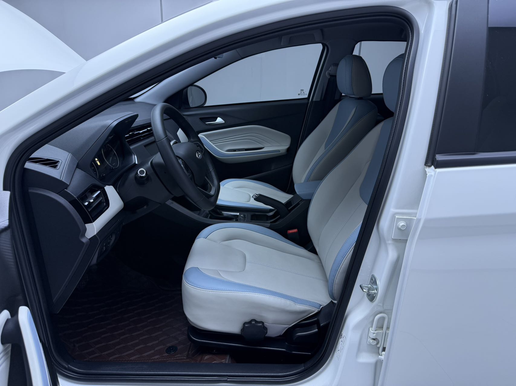 Chery Tiggo 3x 2023 #14 Chery Tiggo 3x 2023 изображение автомобиля #14
