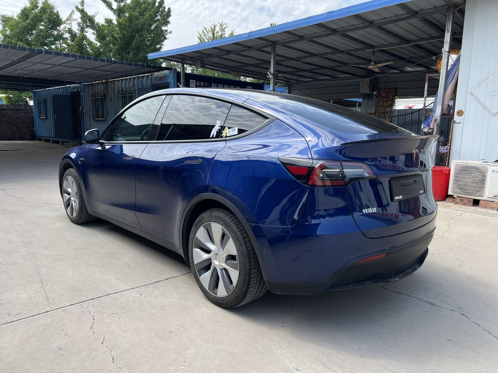 Tesla Model Y 2022 #7 Tesla Model Y 2022 car image #7