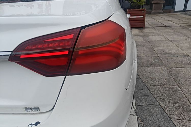 GEELY Emgrand 2019 #8 GEELY Emgrand 2019 car image #8