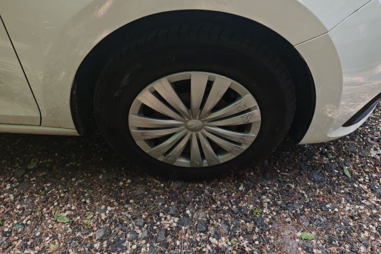 Volkswagen Santana 2018 car image #9
