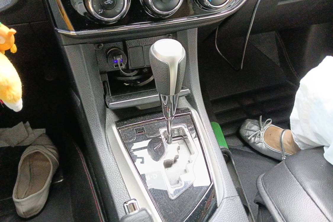 Toyota Corolla 2017 #27 Toyota Corolla 2017 car image #27