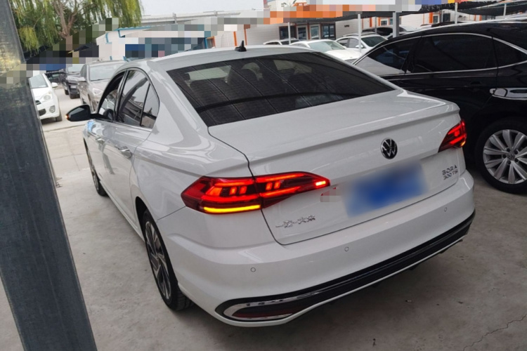 Volkswagen Bora 2024 صورة سيارة #5