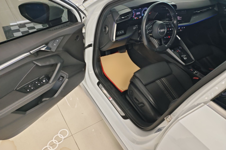 Audi A3 2024 car image #16