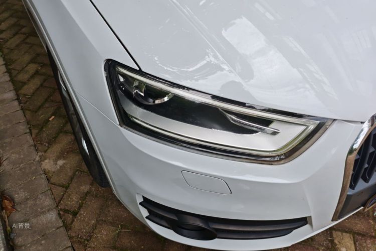 Audi Q3 2015 car image #8