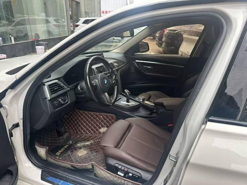 BMW 3 Series 2018 #2 BMW 3 Series 2018 car image #2
