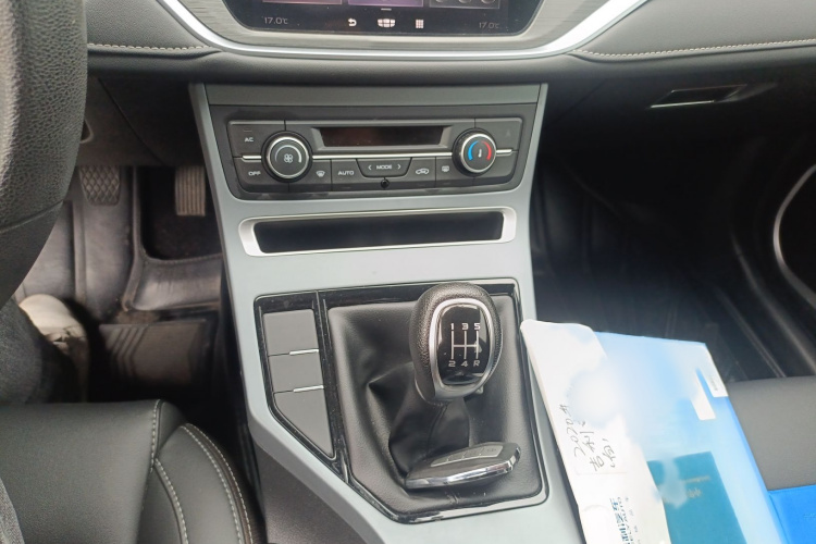 GEELY Emgrand 2022 #15 GEELY Emgrand 2022 car image #15