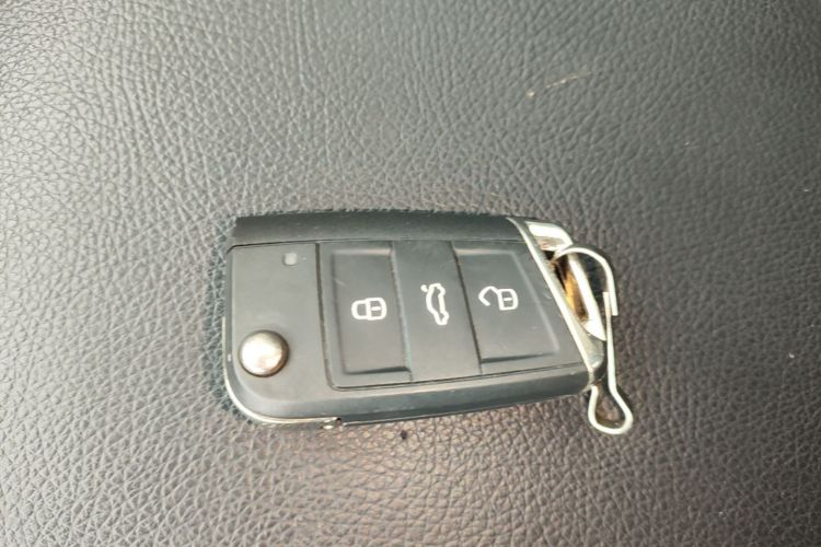Volkswagen Bora 2021 car image #9