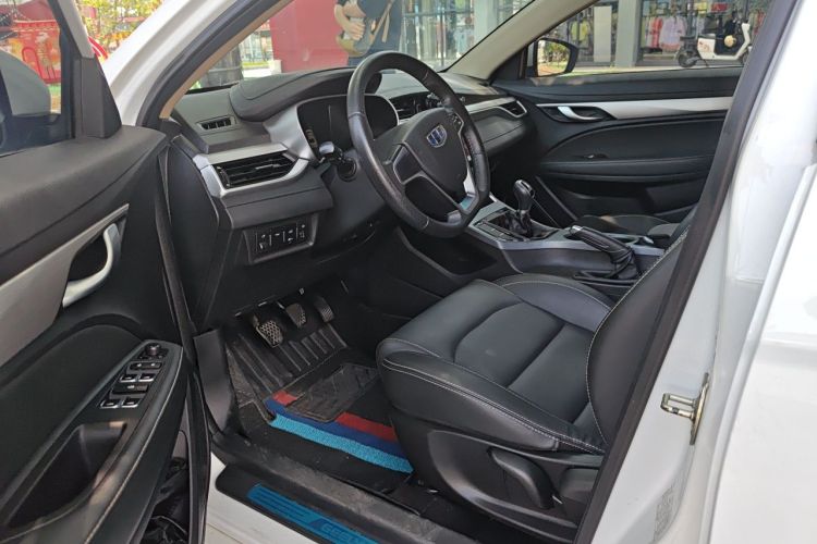 GEELY Emgrand 2019 #9 GEELY Emgrand 2019 car image #9