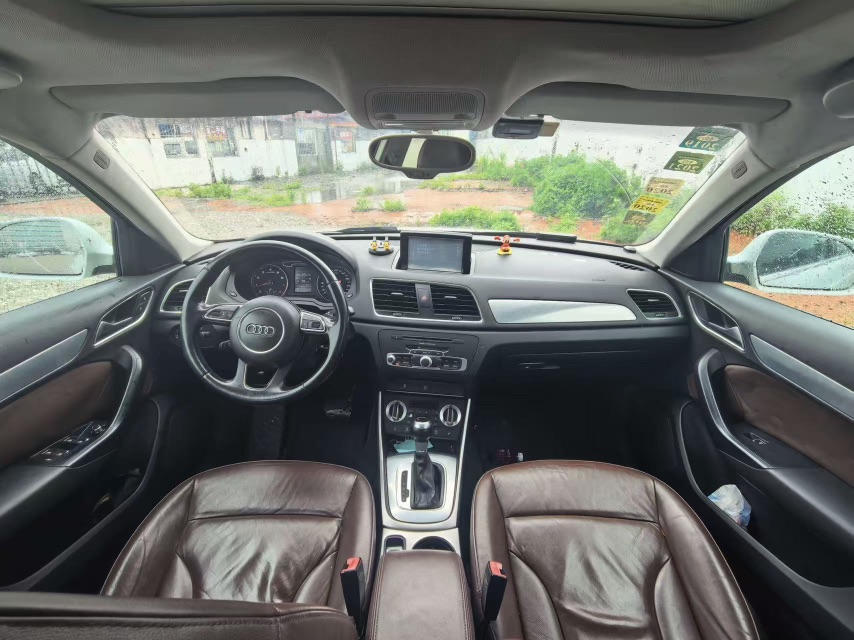 Audi Q3 2013 car image #5