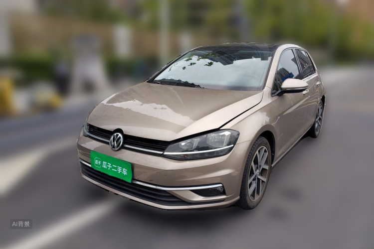 Volkswagen Golf 2020 car image #2