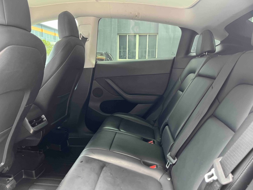 Tesla Model Y 2021 #8 Tesla Model Y 2021 car image #8