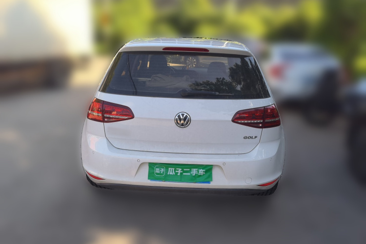 Volkswagen Golf 2017 car image #4