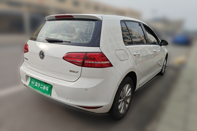Volkswagen Golf 2016 car image #7