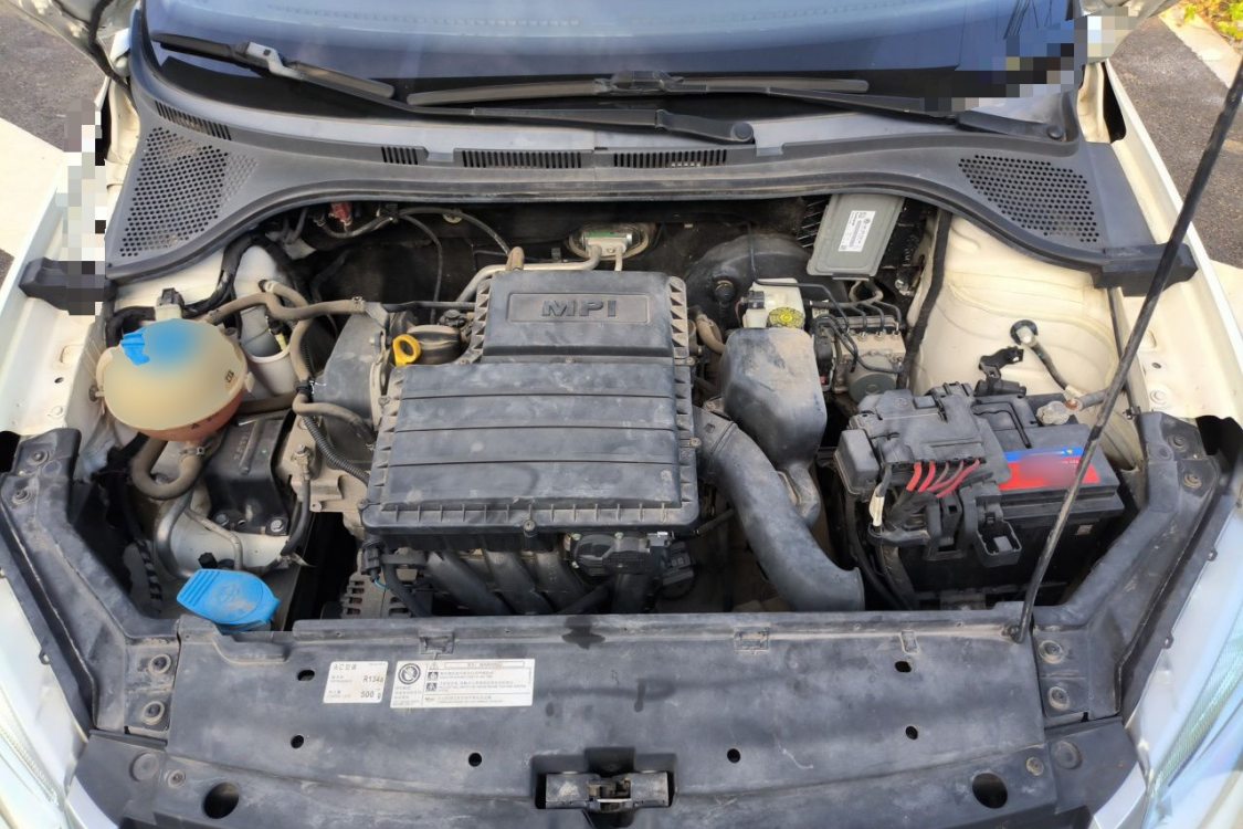 Volkswagen Santana 2015 car image #10