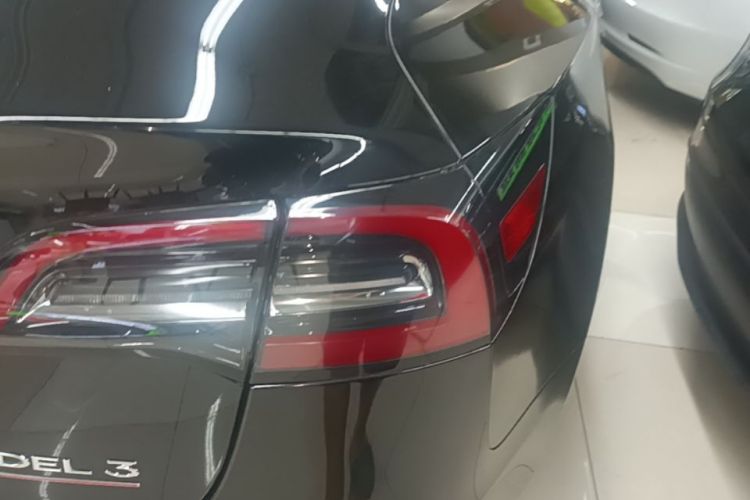 Tesla Model 3 2023 car image #8