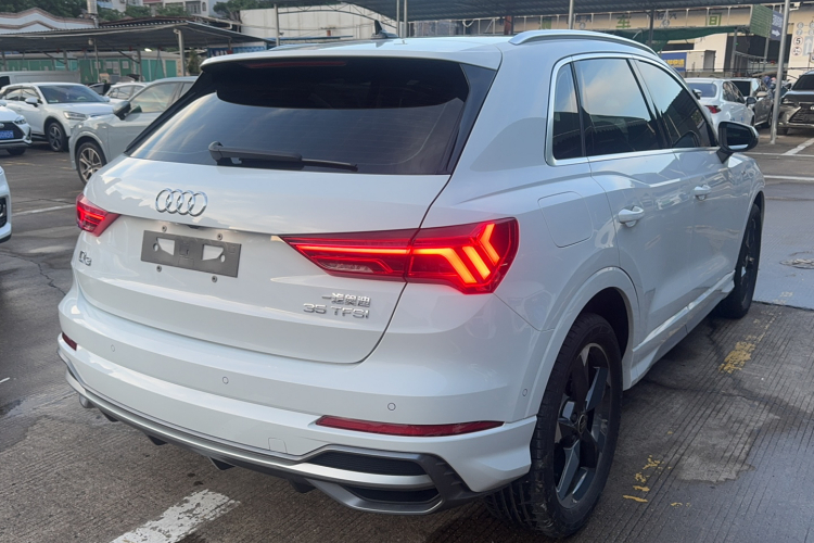 Audi Q3 2023 #5 Audi Q3 2023 car image #5