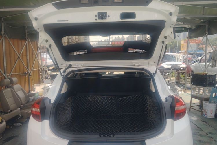GEELY Emgrand GS 2018 car image #21