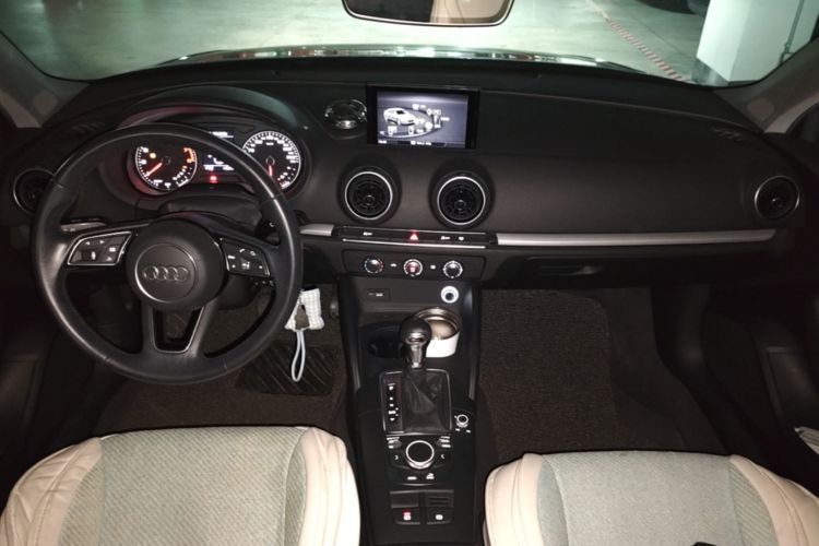 Audi A3 2018 car image #10