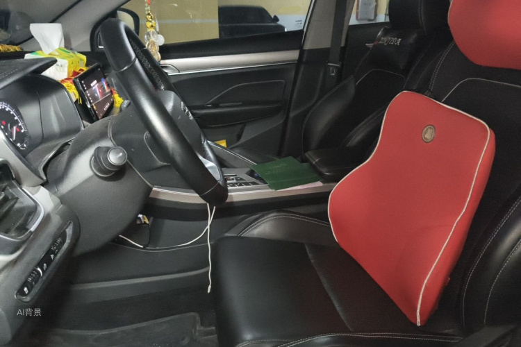 GEELY Coolray 2019 immagine di auto #17