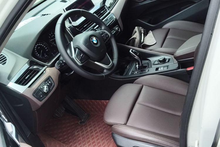 BMW X1 2019 car image #15