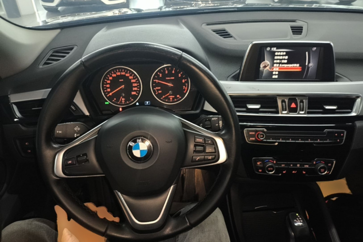 BMW X1 2017 #11 BMW X1 2017 car image #11