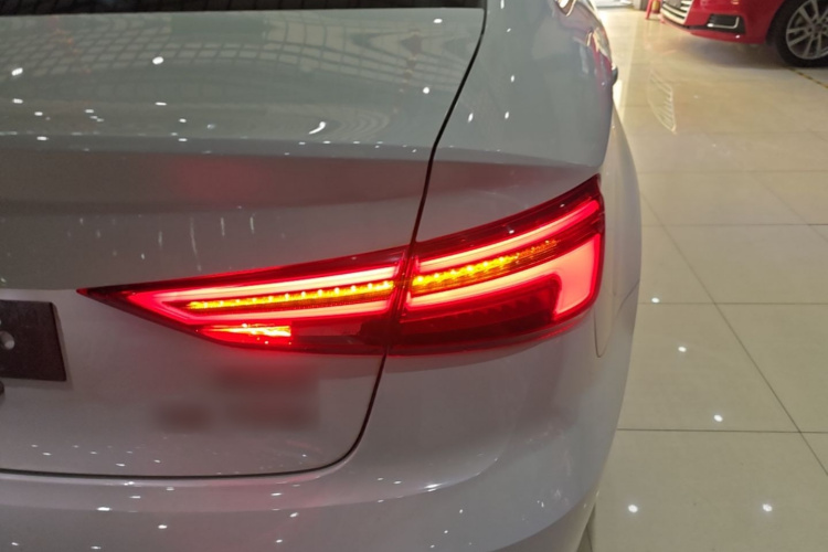Audi A3 2018 #8 Audi A3 2018 صورة سيارة #8