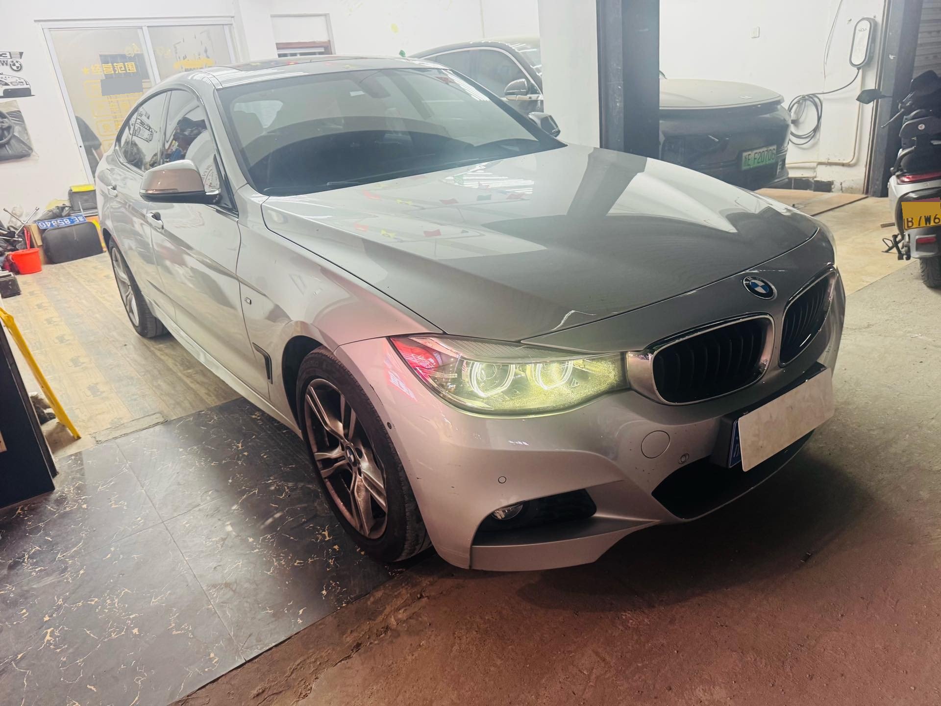 BMW 3 Series GT 2019 #3 BMW 3 Series GT 2019 car image #3