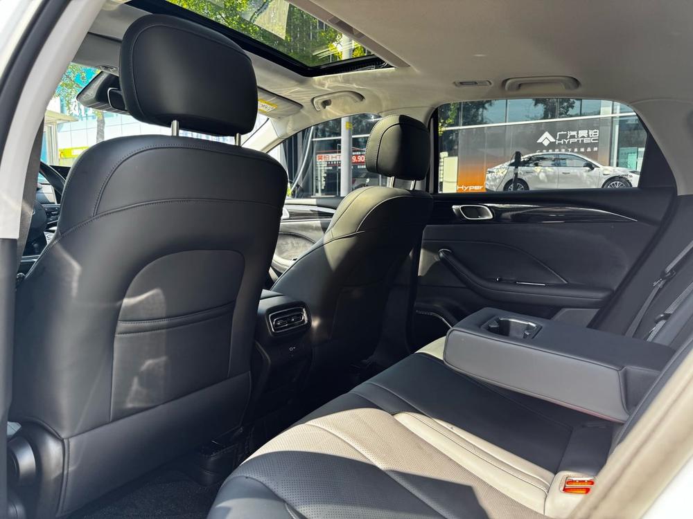 GEELY Emgrand 2026 #25 GEELY Emgrand 2026 image de voiture #25