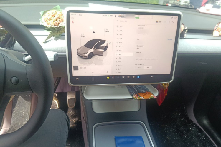 Tesla Model Y 2024 #18 Tesla Model Y 2024 immagine di auto #18